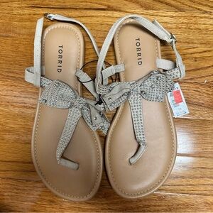 Torrid Tan Sandals T-Strap Design 10W